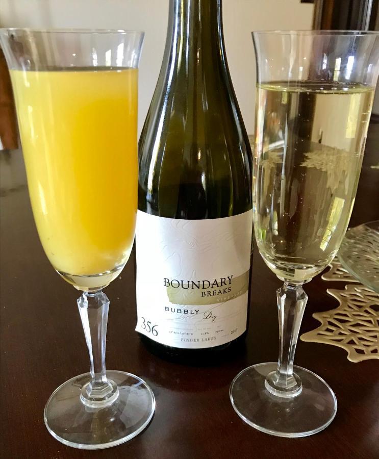 Tillinghast Manor Bed & Brunch Ovid Eksteriør billede